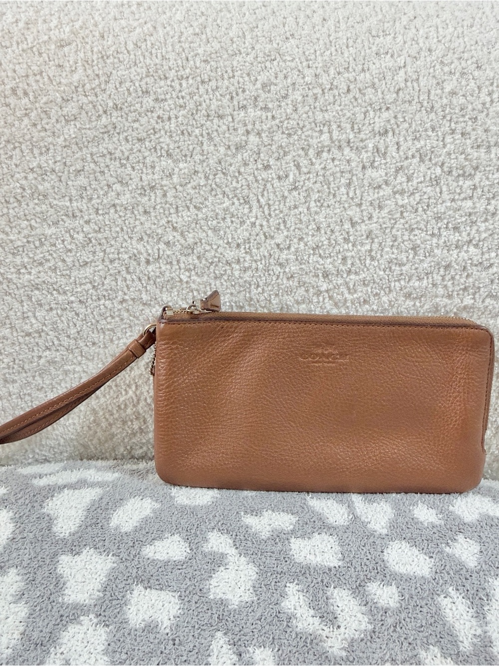 Coach large Brown Pebbled Leather Wristlet Clutch vintage
